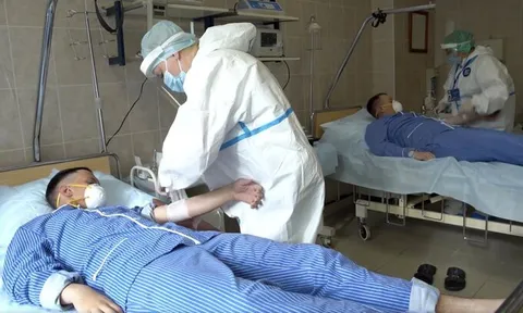 Nga đang "đốt cháy giai đoạn" phát triển vaccine Covid-19?